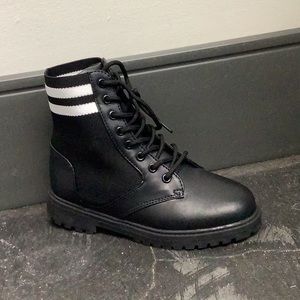 Kids combat boots